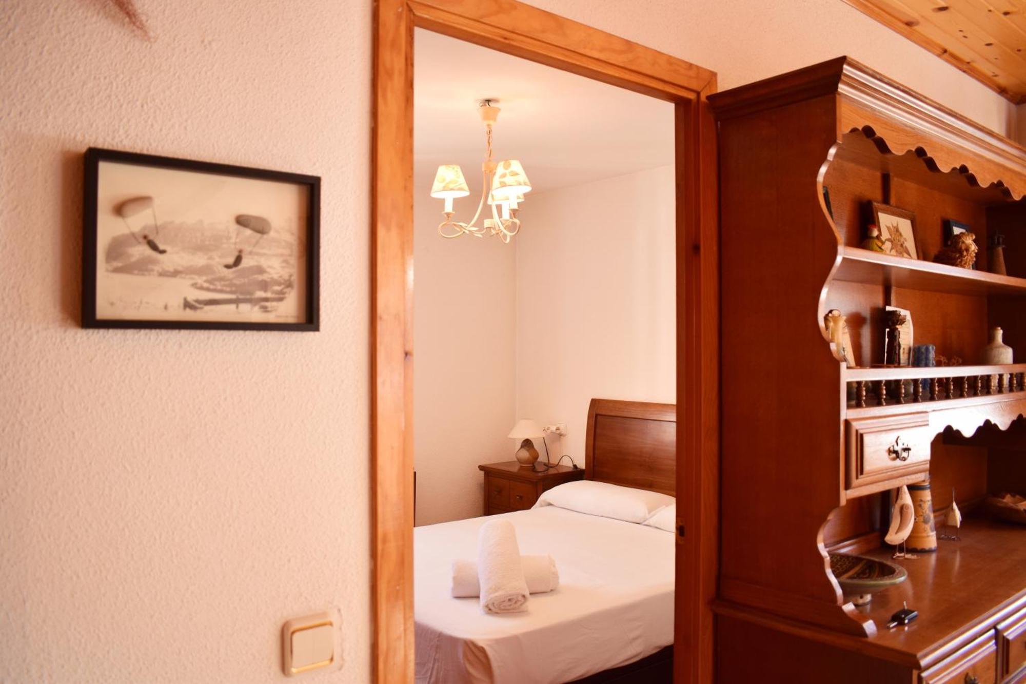 Saliecho Acogedor Apartamento Jardin Y Piscina Sallent de Gállego Buitenkant foto